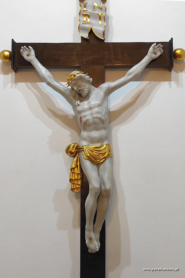 07 Zabytkowy krucyfiks.jpg